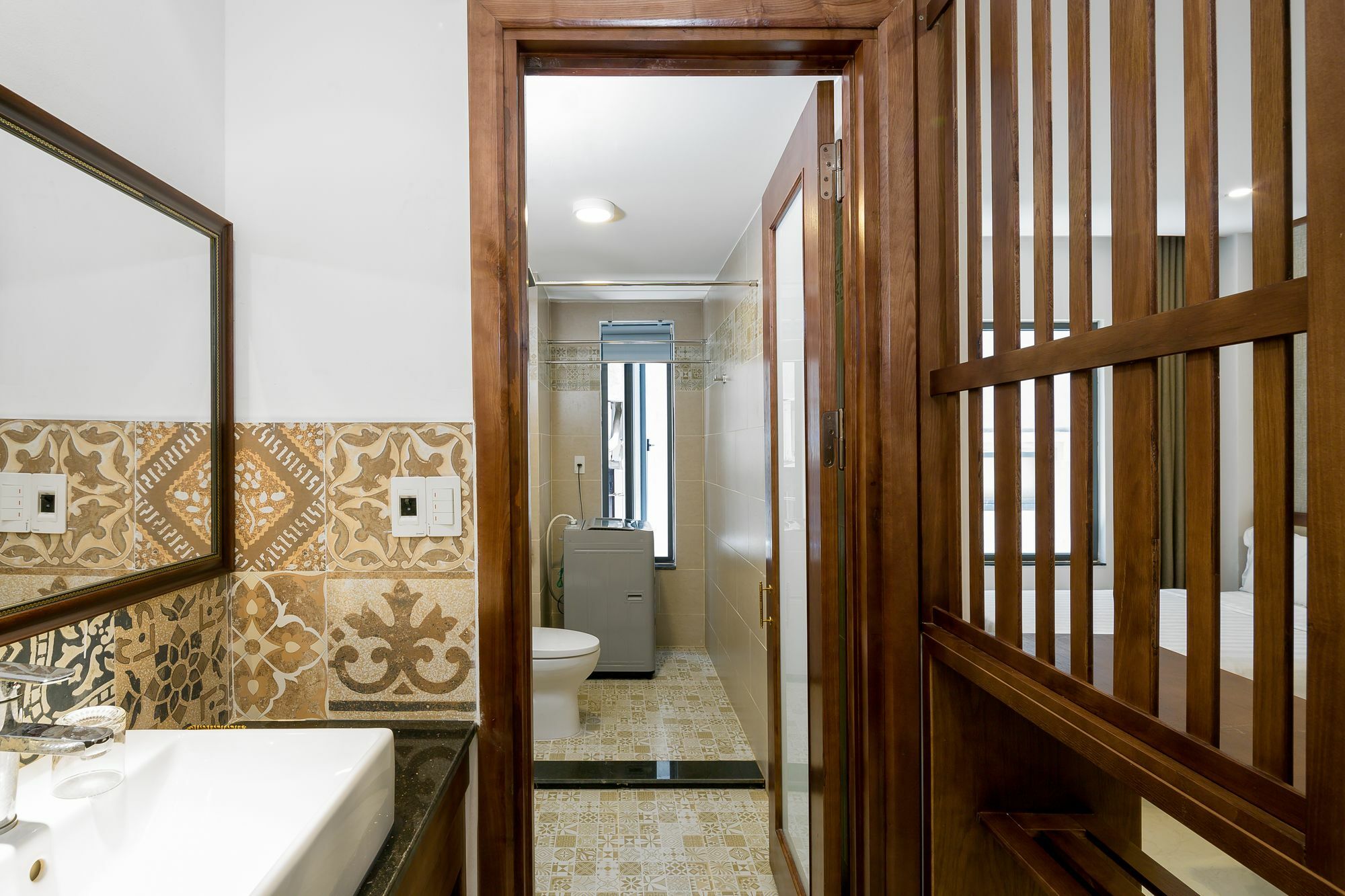 Aris Beach Apartment & Hotel Da Nang Exterior photo